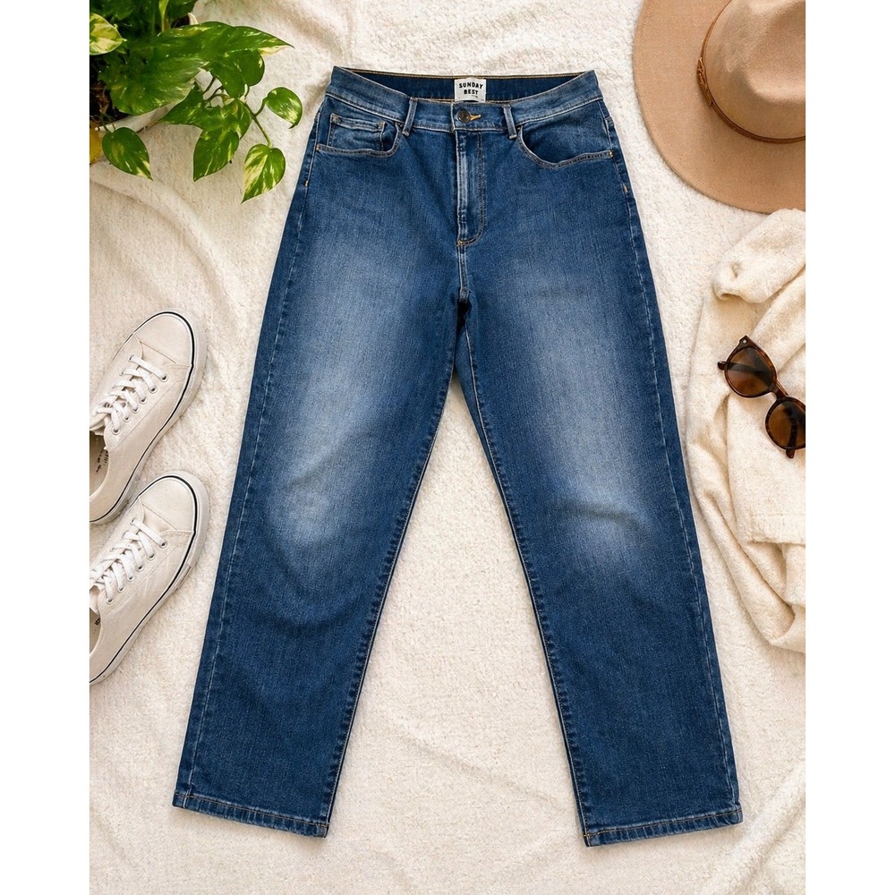 Sunday Best Aritzia Medium Wash Straight Leg High Rise‎ Jeans Size 10